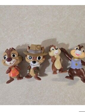 Disney Chip 'n' Dale Figurine Bundle